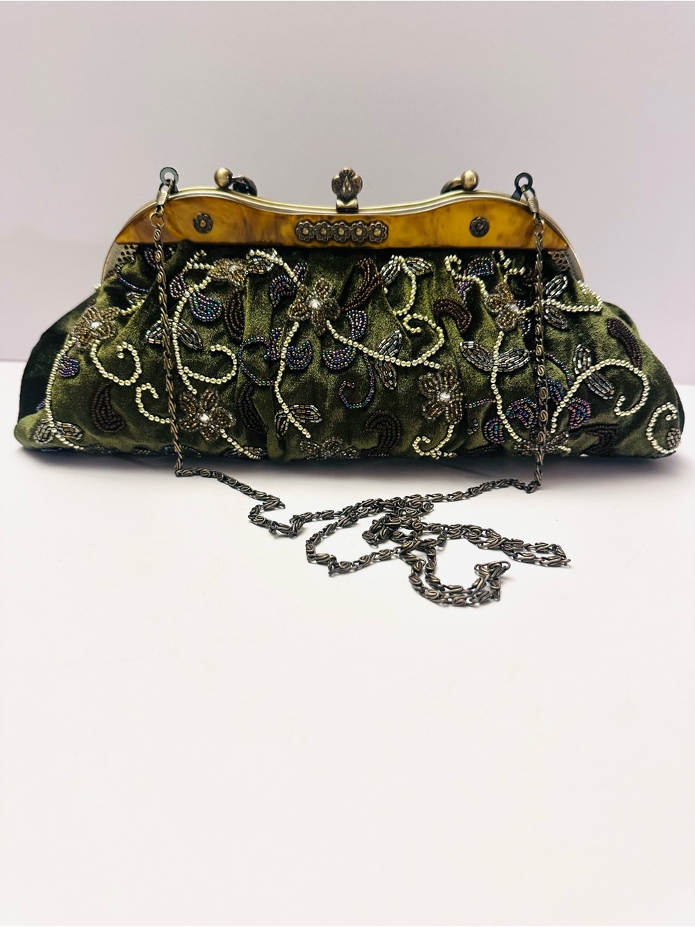 Vintage Revival Dark Green Velvet Embroidered Evening Purse
